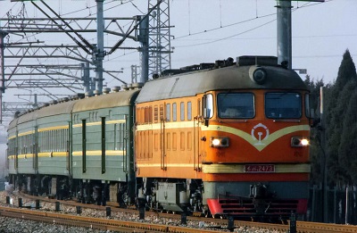 內(nèi)燃機(jī)車(chē)運(yùn)用與檢修專(zhuān)業(yè)課程介紹 專(zhuān)業(yè)介紹 內(nèi)燃機(jī)車(chē)運(yùn)用與檢修專(zhuān)業(yè)課程介紹 專(zhuān)業(yè)介紹