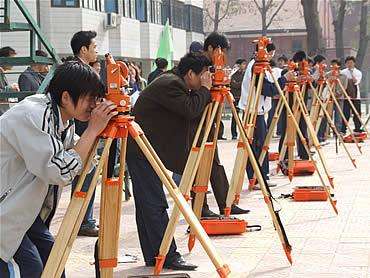 石家莊鐵路學(xué)校中鐵西南科學(xué)研究院就業(yè)介紹 就業(yè)信息 石家莊鐵路學(xué)校中鐵西南科學(xué)研究院就業(yè)介紹 就業(yè)信息