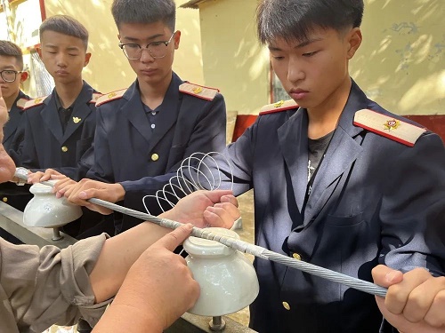 鐵路供電就業(yè)短期培訓(xùn)怎么報(bào)名 招生問(wèn)答